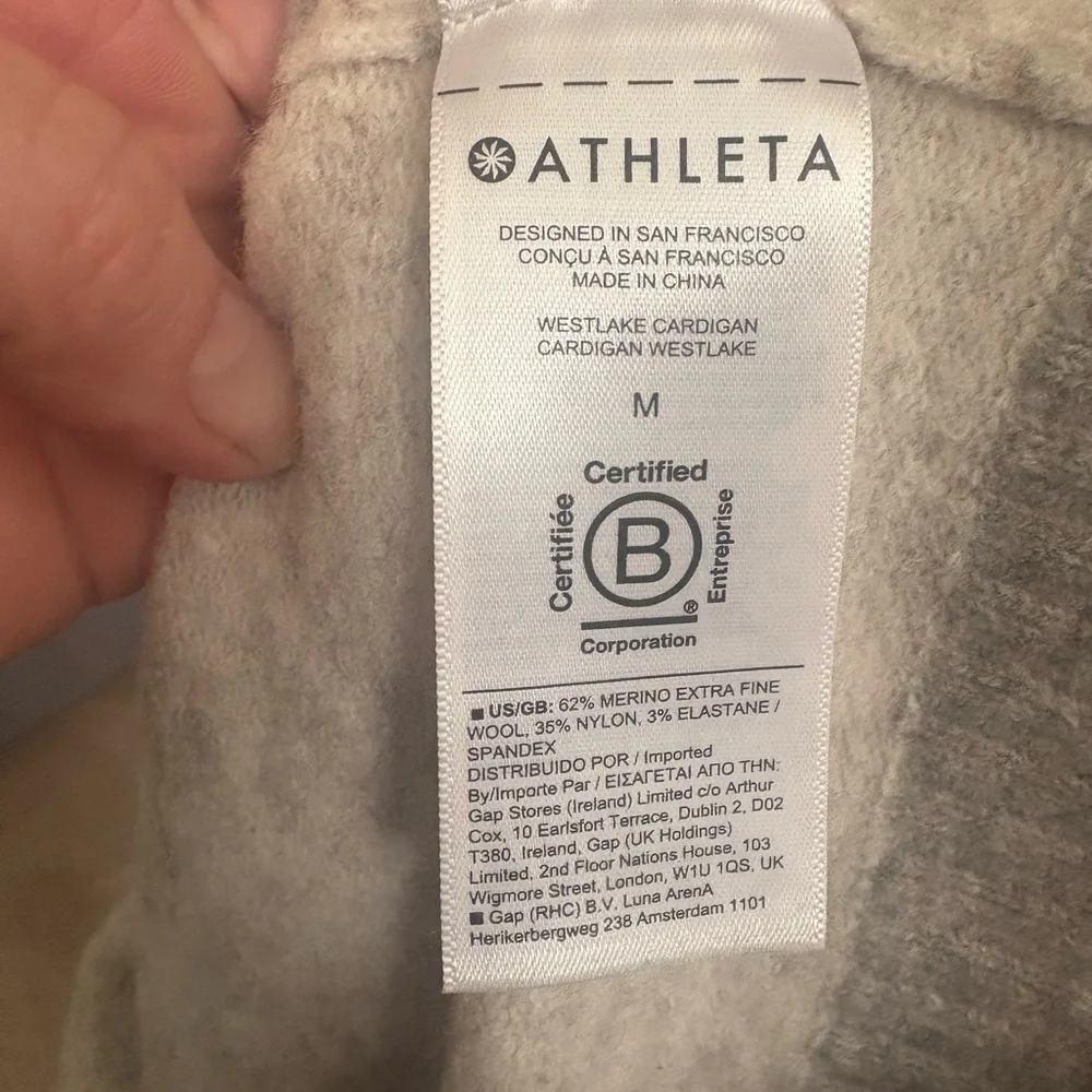 Athleta Westlake Merino Wool Cardigan Gray Button Front Travel Sweater Medium - Picture 6 of 6